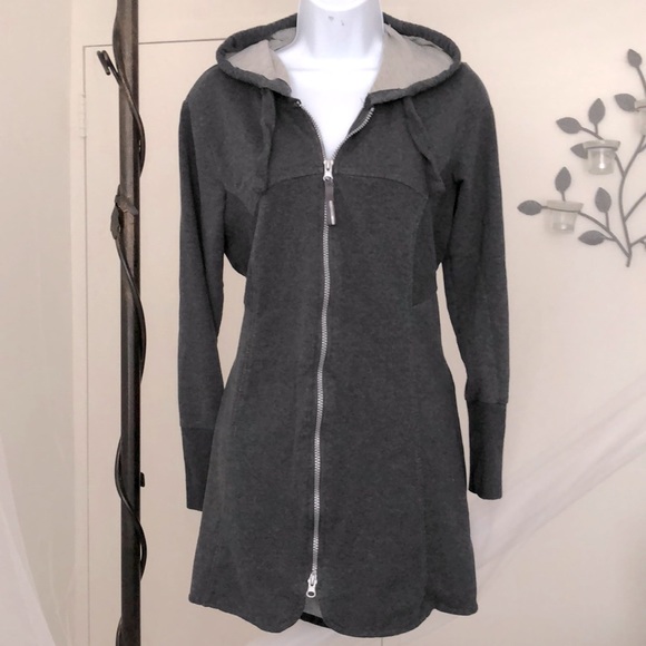 Mondetta Tops - 🎉MONDETTA Sweatshirt Syle Zip Up Gray Hoodie 💝